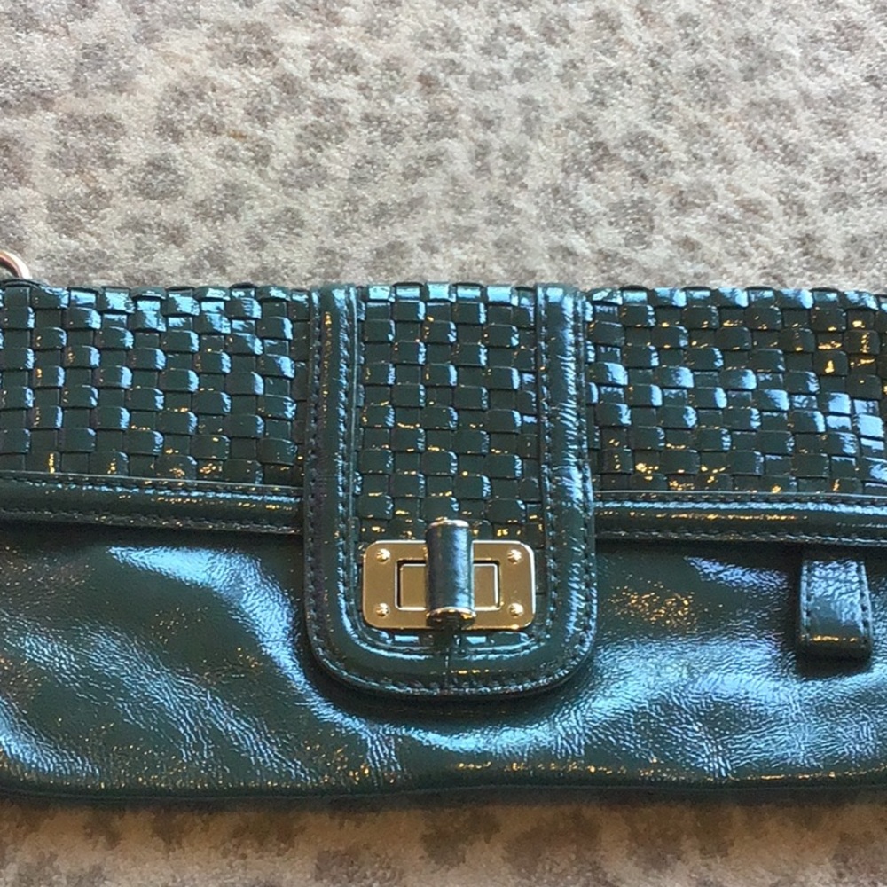 Elliott Lucca green clutch